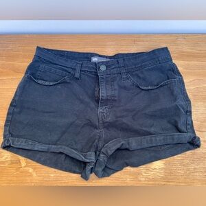 Women's Levi’s high waist short cuffed Black Denim Shorts